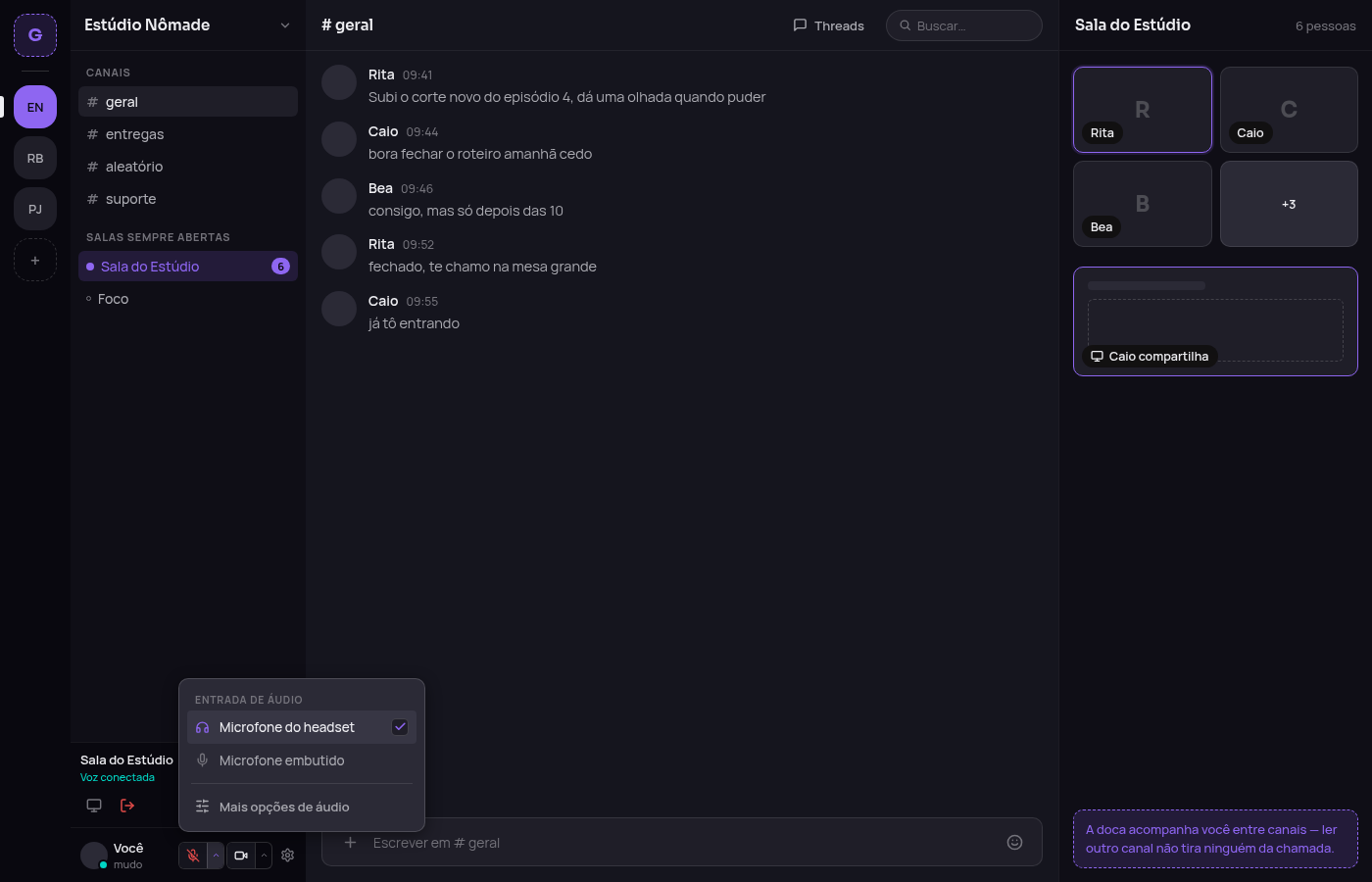 Tela do Kraked com a lista de canais, a conversa e a sala de voz